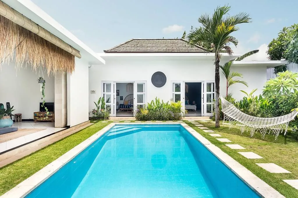 Lovely, Boho Villa In Prime Location Seminyak